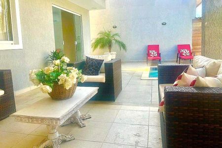 Casa à venda com 4 quartos, 340m² em Vargem Grande, Rio de Janeiro