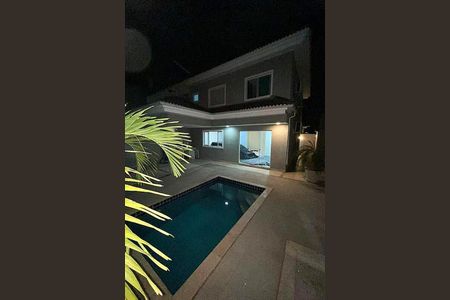 Casa à venda com 340m², 4 quartos e 2 vagas