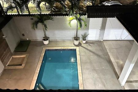 Casa à venda com 340m², 4 quartos e 2 vagas