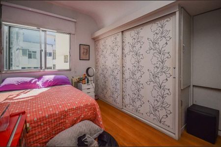 Apartamento à venda com 150m², 4 quartos e 1 vaga