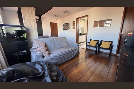 Sala de apartamento para alugar com 3 quartos, 90m² em Cidade Nova, Belo Horizonte