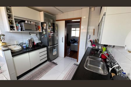 Apartamento para alugar com 90m², 3 quartos e 2 vagasCozinha