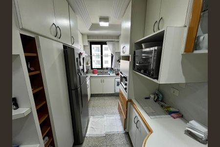 Apartamento à venda com 94m², 3 quartos e 2 vagasCozinha
