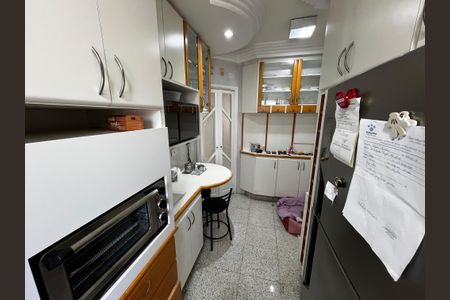 Apartamento à venda com 94m², 3 quartos e 2 vagasCozinha