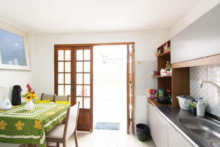 Casa de condomínio à venda com 80m², 2 quartos e 2 vagas Casa de condomínio à venda com 80m², 2 quartos e 2 vagasCozinha