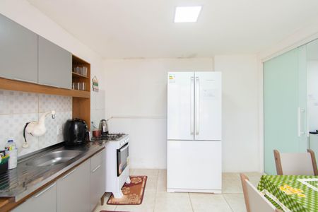 Casa de condomínio à venda com 80m², 2 quartos e 2 vagas Casa de condomínio à venda com 80m², 2 quartos e 2 vagasCozinha