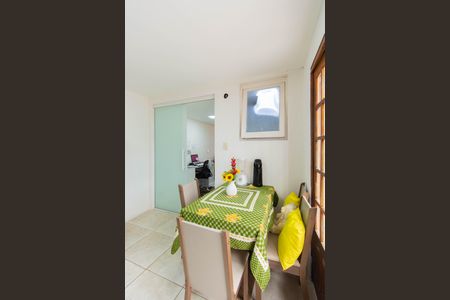 Casa de condomínio à venda com 80m², 2 quartos e 2 vagas Casa de condomínio à venda com 80m², 2 quartos e 2 vagasCozinha