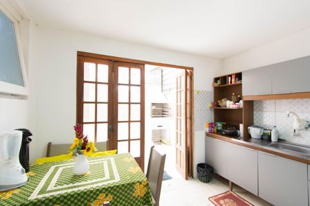 Casa de condomínio à venda com 80m², 2 quartos e 2 vagas Casa de condomínio à venda com 80m², 2 quartos e 2 vagasCozinha