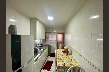 Cozinha de apartamento para alugar com 1 quarto, 70m² em Boqueirão, Praia Grande