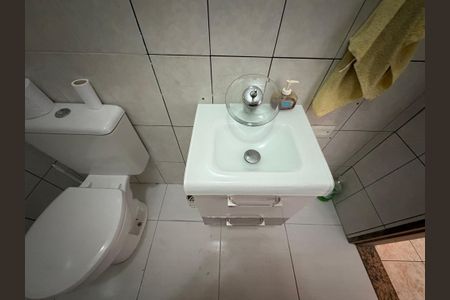 Casa à venda com 170m², 3 quartos e 2 vagas Casa à venda com 170m², 3 quartos e 2 vagasLavabo