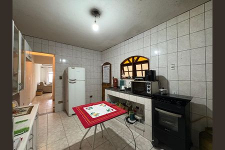 Casa à venda com 170m², 3 quartos e 2 vagas Casa à venda com 170m², 3 quartos e 2 vagasCozinha