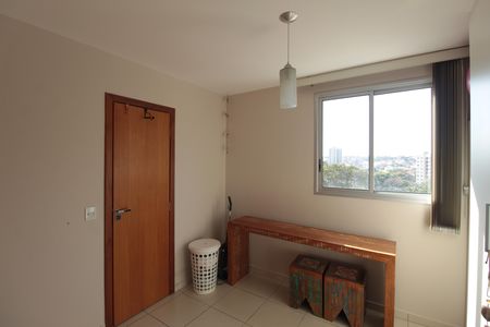 Apartamento à venda com 75m², 2 quartos e 1 vagaSuite