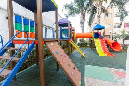 Apartamento à venda com 42m², 2 quartos e sem vagaÁrea comum