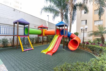 Apartamento à venda com 42m², 2 quartos e sem vagaÁrea comum