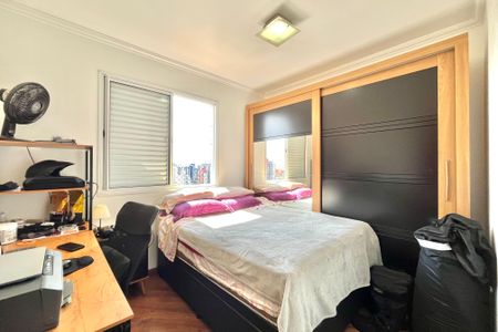 Apartamento à venda com 84m², 3 quartos e 2 vagas Apartamento à venda com 84m², 3 quartos e 2 vagasQuarto 1