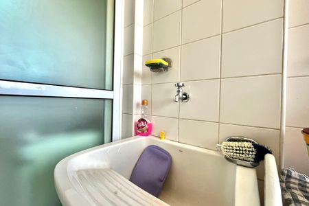 Apartamento à venda com 84m², 3 quartos e 2 vagas Apartamento à venda com 84m², 3 quartos e 2 vagasÁrea de Serviço