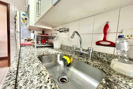 Apartamento à venda com 84m², 3 quartos e 2 vagas Apartamento à venda com 84m², 3 quartos e 2 vagasCozinha