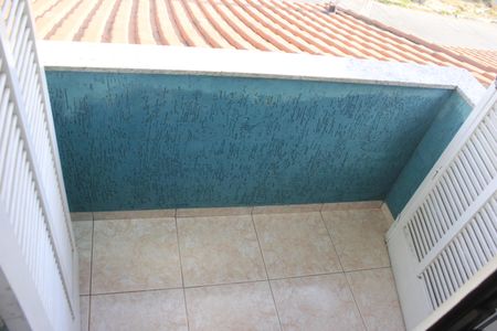 Casa à venda com 185m², 3 quartos e 2 vagasVaranda da suíte