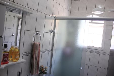 Casa à venda com 185m², 3 quartos e 2 vagasBanheiro social