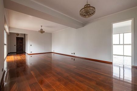 Apartamento à venda com 162m², 4 quartos e 2 vagas Apartamento à venda com 162m², 4 quartos e 2 vagasSala