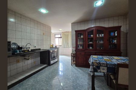 Apartamento à venda com 198m², 4 quartos e 3 vagas Apartamento à venda com 198m², 4 quartos e 3 vagasCozinha