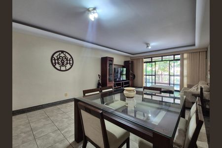 Apartamento à venda com 198m², 4 quartos e 3 vagas Apartamento à venda com 198m², 4 quartos e 3 vagasSala