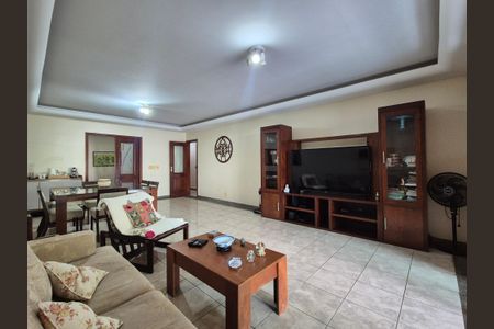 Apartamento à venda com 198m², 4 quartos e 3 vagas Apartamento à venda com 198m², 4 quartos e 3 vagasSala