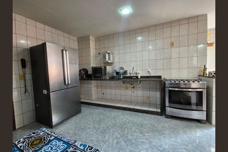 Apartamento à venda com 198m², 4 quartos e 3 vagas Apartamento à venda com 198m², 4 quartos e 3 vagasCozinha
