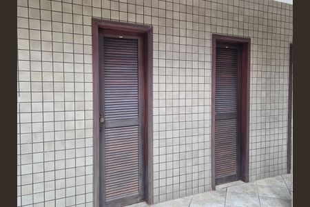 Apartamento à venda com 198m², 4 quartos e 3 vagas Apartamento à venda com 198m², 4 quartos e 3 vagasÁrea comum