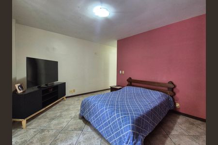 Apartamento à venda com 198m², 4 quartos e 3 vagas Apartamento à venda com 198m², 4 quartos e 3 vagasSuíte 3