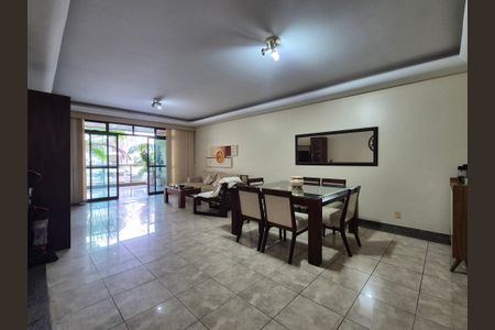Apartamento à venda com 198m², 4 quartos e 3 vagas Apartamento à venda com 198m², 4 quartos e 3 vagasSala