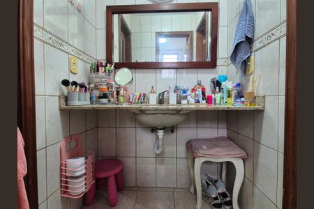 Apartamento à venda com 198m², 4 quartos e 3 vagas Apartamento à venda com 198m², 4 quartos e 3 vagasBanheiro da Suíte 1