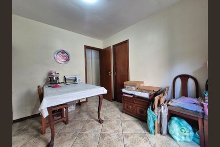 Apartamento à venda com 198m², 4 quartos e 3 vagas Apartamento à venda com 198m², 4 quartos e 3 vagasQuarto