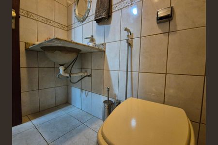 Apartamento à venda com 198m², 4 quartos e 3 vagas Apartamento à venda com 198m², 4 quartos e 3 vagasLavabo