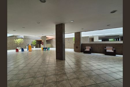 Apartamento à venda com 198m², 4 quartos e 3 vagas Apartamento à venda com 198m², 4 quartos e 3 vagasÁrea comum