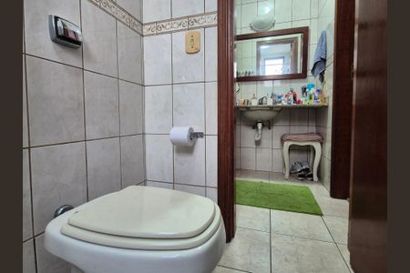 Apartamento à venda com 198m², 4 quartos e 3 vagas Apartamento à venda com 198m², 4 quartos e 3 vagasBanheiro da Suíte 1
