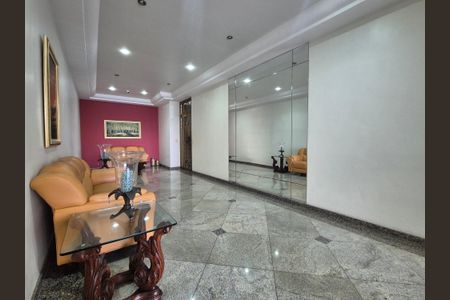 Apartamento à venda com 198m², 4 quartos e 3 vagas Apartamento à venda com 198m², 4 quartos e 3 vagasÁrea comum