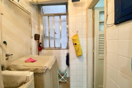 Apartamento à venda com 63m², 2 quartos e sem vaga Apartamento à venda com 63m², 2 quartos e sem vagaÁrea de Serviço