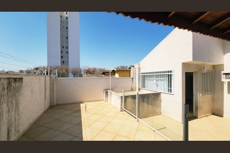 Casa à venda com 237m², 4 quartos e 6 vagasQuintal