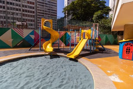 Apartamento para alugar com 136m², 3 quartos e 1 vagaÁrea comum - Playground