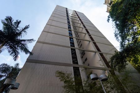 Apartamento para alugar com 136m², 3 quartos e 1 vagaFachada