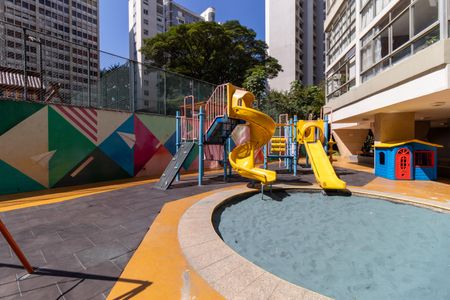 Apartamento para alugar com 136m², 3 quartos e 1 vagaÁrea comum - Playground