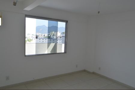 Apartamento à venda com 104m², 4 quartos e 2 vagasQuarto 