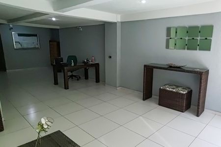 Apartamento à venda com 104m², 4 quartos e 2 vagasHall social