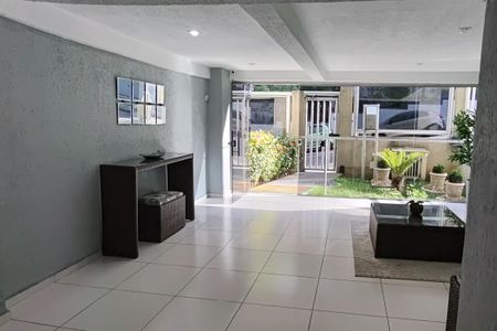 Apartamento à venda com 104m², 4 quartos e 2 vagasHall social