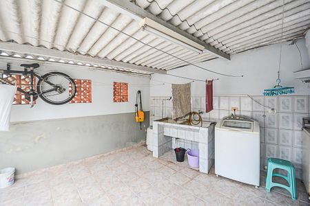 Casa à venda com 307m², 3 quartos e 3 vagasÁrea de Serviço