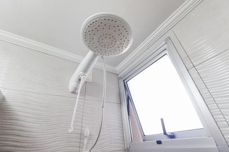 Apartamento à venda com 47m², 2 quartos e 1 vaga Apartamento à venda com 47m², 2 quartos e 1 vagaBanheiro Social