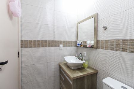 Apartamento à venda com 47m², 2 quartos e 1 vaga Apartamento à venda com 47m², 2 quartos e 1 vagaBanheiro Social