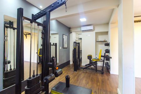 Apartamento à venda com 47m², 2 quartos e 1 vaga Apartamento à venda com 47m², 2 quartos e 1 vagaÁrea comum - Academia