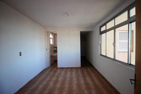 Apartamento para alugar com 130m², 3 quartos e sem vagaCopa